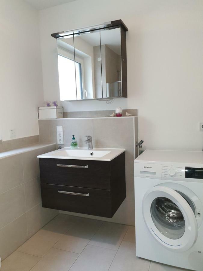 Schicke Ferienwohnung Darmstadt Bessungen Buitenkant foto